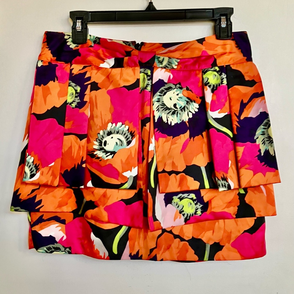 Cutest Stacked & Gathered Multicolor Silk Mini Skirt by Ted Baker - Picture 2 of 11